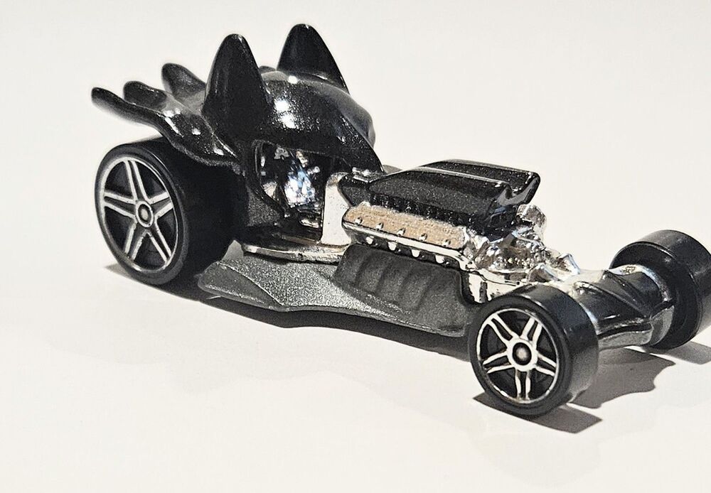 Hot Wheels Batman Hot Rod Batmobile Black Silver 2017 Diecast